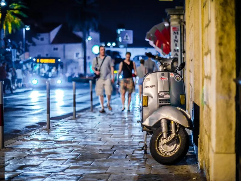 Conduire un scooter en Thaïlande : conseils, règles et pièges à éviter