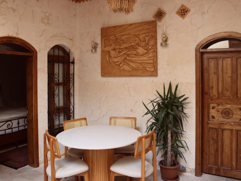 Voyager autrement : Immersion et authenticité