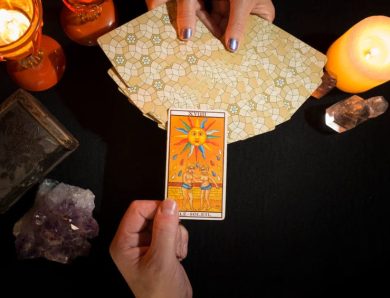 Tarot de Marseille : découvrez ses arcanes et significations